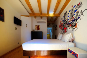 Гостиница Hostel Petit Lusa  Лиссабон